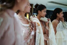 With brand partnership qualities of heritage, history, quality, innovation and trust in mind, vera wang and kohl's combine for an unforgettable marriage of design and performance. Runway Highlights From Vera Wang Original Bridal Fashion And Extravagant Dresses Fiv Magazine