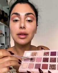 Spam me with 💗💗💗 if you love this glam!