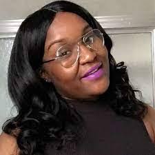 Sarah Dume's Instagram, Twitter & Facebook