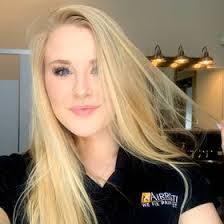 Courtney Dippel's Instagram, Twitter & Facebook