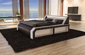 Boxspringbett wikipedia boxspringbett mexiko 14 mit zwei bettkästen taschenfederkernmatratze und topper polsterbett continentalbett ehebett amerikanisches bett. Boxspring Bett Matera Weiss Schwarz Modern Mit Led Beleuchtung