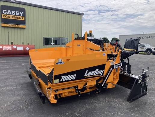Leeboy 7000C Asphalt Paver
