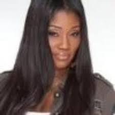 Robin Pitts's Instagram, Twitter & Facebook