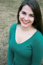 Tara Calvert's Instagram, Twitter & Facebook