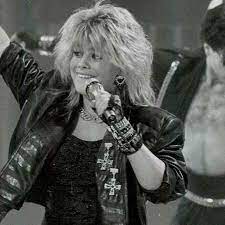 Pernilla wahlgren with piccadilly circus from melodifestivalen 1985 in sweden. I Gar Var Det Tydl Exakt 35 Ar Sedan Pernilla Wahlgren Facebook