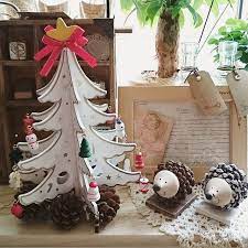 インテリアがシックに華やぐ 100均で叶えるおしゃれクリスマスグッズ クリスマスグッズ クリスマス 100均 クリスマス