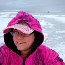 Nikki Lambert Dietlein (@nikkisequin)