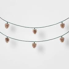 We've rounded up the best christmas tree lights and outdoor christmas lights for the festive season 2020. 10ct Christmas Led String Lights With Sugared Pine Cones Warm White Gw Wondershop Target