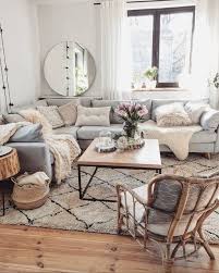 10 Einfache Moglichkeiten Ein Geraumiges Und Schones Wohnzimmer Zu Gestalten Ein Einfache Geraumig Wohnzimmer Ideen Wohnung Wohnen Wohnzimmer Einrichten