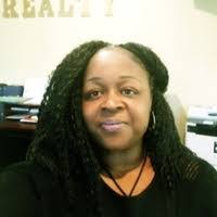 Leah Bolden's Instagram, Twitter & Facebook