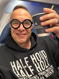 SOOO LONG San Antonio, Fr Mark Dreves and the peeps of HOLY SPIRIT! Next 4  stops: FT LAUDERDALE, BRIDGE CITY,TX, CONWAY,SC and LAHAINA ,HAWAII!  #missionaryofmercy #60MIN4JESUS