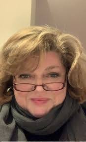 Catherine Disher's Instagram, Twitter & Facebook