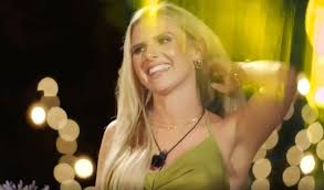 First episode of love island without any context #loveisland. Love Island First Look Teases Tension As Bombshell Chloe Prepares To Steal A Man Mirror Online