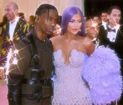 Jenner shared a hilarious video of stormi messily applying a kylie lip kit. Icons Kylie Jenner Travis Scott And 80s Image 7586768 On Favim Com