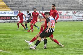 Clube desportivo trofense, commonly known as trofense, is a portuguese football club based in trofa, portugal. Amarante Empata Frente Ao Lider Trofense C Audio Expresso De Amarante