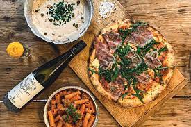 Hervorragendes italienisches essen ist in wiesbaden ganz eng mit unserer familiengeschichte verbunden. Unsere Topliste Fur Ein Wenig Mehr Dolce Vita In Koln Italienisch Essen Gehen Geheimtipp Koln