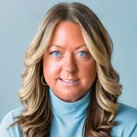 Sheryl Dwyer's Instagram, Twitter & Facebook