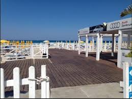 Ciao, sono fly , l'assistente virtuale dell'aeroporto di palermo. 10 Migliori Locali Per Aperitivo A Palermo