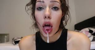 Kiara gold was not going to let these two studs let her down. Cute Brunette Sucking Dick Until Her Friend Cum On Her Lovely Face