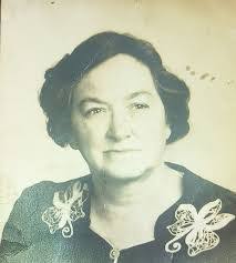 Dora Rollins's Instagram, Twitter & Facebook