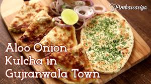 Pin On Aloo Onion Kulcha In Delhi