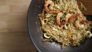 Chef sado 250 views4 months ago. Video Dan Resepi Mi Maggi Kari Goreng Azie Kitchen Azie Kitchen