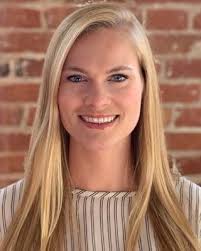 Amanda Parlee's Instagram, Twitter & Facebook