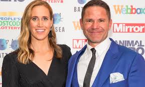 On 13 march 2018, it was announced that backshall and glover were expecting twins. Steve Backshall And Helen Glover Welcome Twins Entertainment Daily