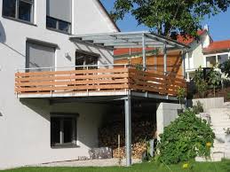 Balkonanbau In Verzinkter Ausfuhrung Mit Gelander Und Teilweiser Uberdachung Mit Verg Balkonanbau Balkon Gelander Design Balkonentwurf