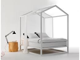 20 idee per baldacchini fai da te Letto A Baldacchino Casetta In Canada Mogg A Prezzi Outlet