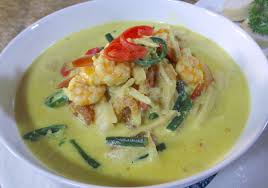 Seperti yang kita ketahui, sayur merupakan salah satu jenis masakan yang bisa disukai banyak orang dan dengan mudah bisa dibuat. Resep Sayur Sayur Kuning Rebung