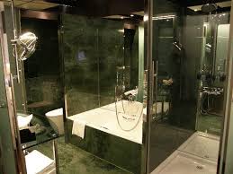 Internet 10 euro for one hour. Bano Del Hilton Madrid Picture Of Hilton Madrid Airport Tripadvisor