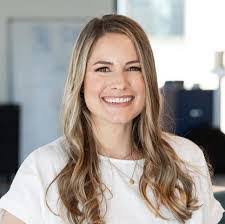 Kristie Kaiser's Instagram, Twitter & Facebook