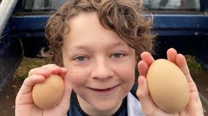 Jasper and the giant egg