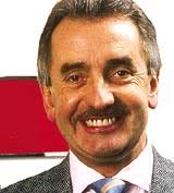 HPI hires ousted Mitsubishi chief