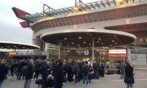 Inter And Ac Milan Guaineri Reasonable To Reduce San Siro To 20 000 Seats With One Ring English News Calciomercato Com
