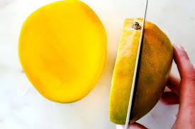 See full list on wikihow.com How To Cut A Mango Like A Pro How To Tell If A Mango Is Ripe And More