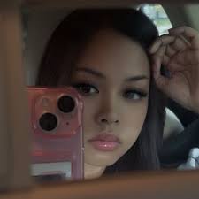 我的妻子在45年前「搶劫搖籃」