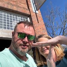 Jim Pewitt's Instagram, Twitter & Facebook