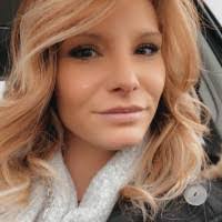 Jennifer Heitz's Instagram, Twitter & Facebook