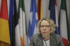 Conducerea politică a comisiei europene întreprinderi, economie, moneda euro economia europeană, moneda euro, informații practice pentru întreprinderile și antreprenorii din ue. Bucuresti Reprezentanta Comisiei Europene Lansare Presedintia Finlandeza Inquam Photos