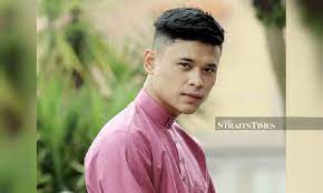 Download mp3 satu peluang andi bernadee dan video mp4 gratis. Showbiz Lonely Ramadan Far From Home For Andi Bernadee