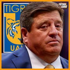 La cara del Piojo Herrera al enterarse que la afición de Tigres lo quiere  como DT Después de dirigir al equipo más grande de México, podría dirigir  al más pequeñín de la