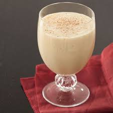 5 Fabulous Cocktails Under 220 Calories Eggnog Recipe Eggnog Cocktail Recipe Eggnog Cocktail