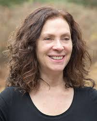 Dana Seman's Instagram, Twitter & Facebook