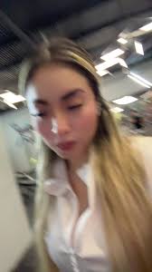 Elizabeth (@elizabethdperez)