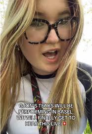 Video of Daisy Melanin Knacking Boys and Crying