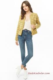 Bayan Pantolon Ceket Kombinleri Mavi Skinny Pantolon Krem Bluz Sari Ekose Desenli Ceket Beyaz Topuklu Bot Ekose Skinny Moda Stilleri
