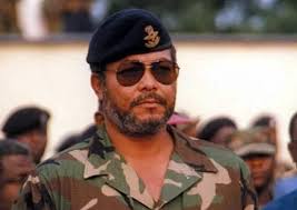 L'ancien président charismatique du Ghana, Jerry Rawlings, décède à 73 ans