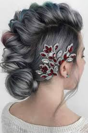This hairstyle is also known as a faux hawk. 24 Cool And Daring Faux Hawk Hairstyles For Women